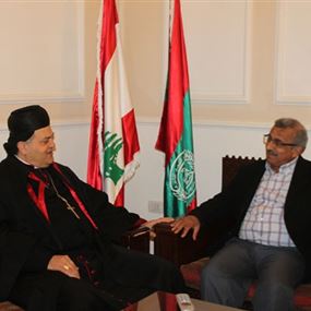 سعد مهنئا بالفصح: نأمل في ان يعم السلام لبنان