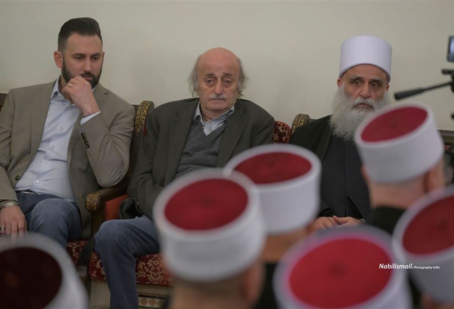 جنبلاط ينوي فتح صفحة جديدة!