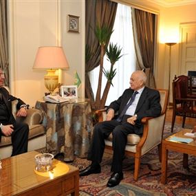 المشنوق: لا خيار للبنان إلا العروبة