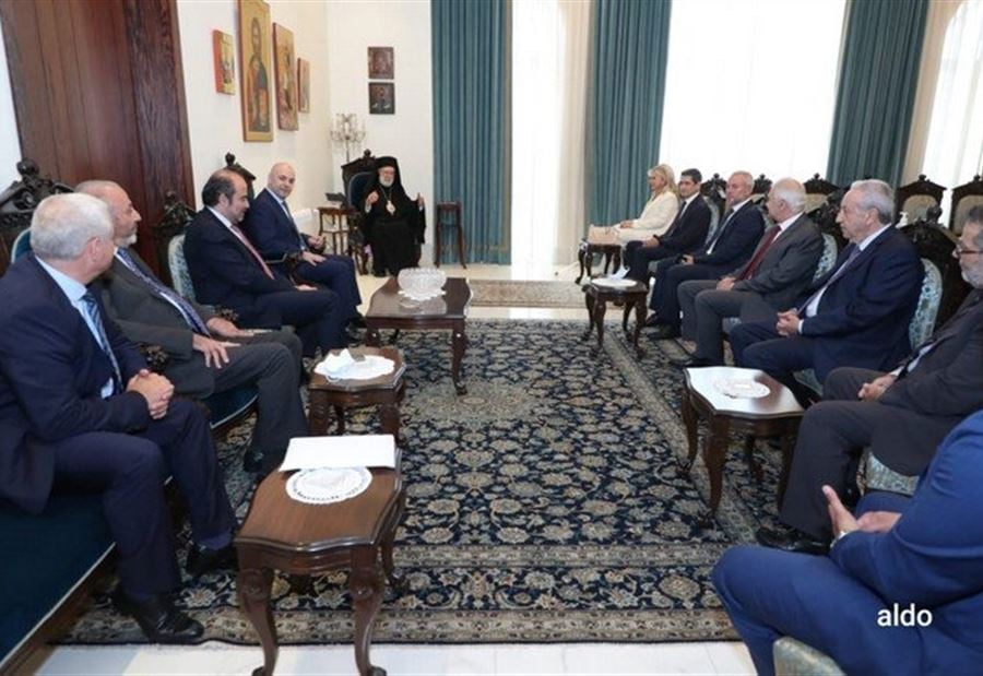 وفد قواتي يزور المطران عودة... وشكرمن جعجع 