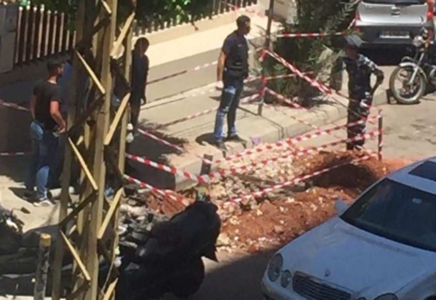 بالصورة: العثور على قذيفة  غير منفجرة قرب مسجد عائشة بكار