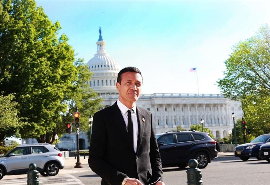 الصحف العالمية تتوجه منتصراً.. حرفوش يجول على برلمانات أوروبا