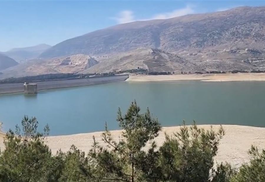 بالفيديو: جفاف غير مسبوق يضرب أحد أهم بحيرات لبنان