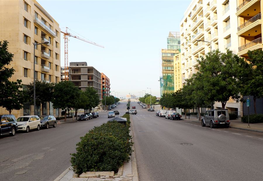 تغوي ضحاياها لتتمكّن وابنها من سلبهم!
