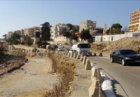 وفاة شاب وجرح 5 اشخاص بحادث سير 
