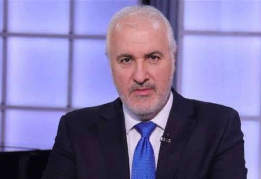 جان عزيز يختصر "ردحيات السياسيين" في قصيدة