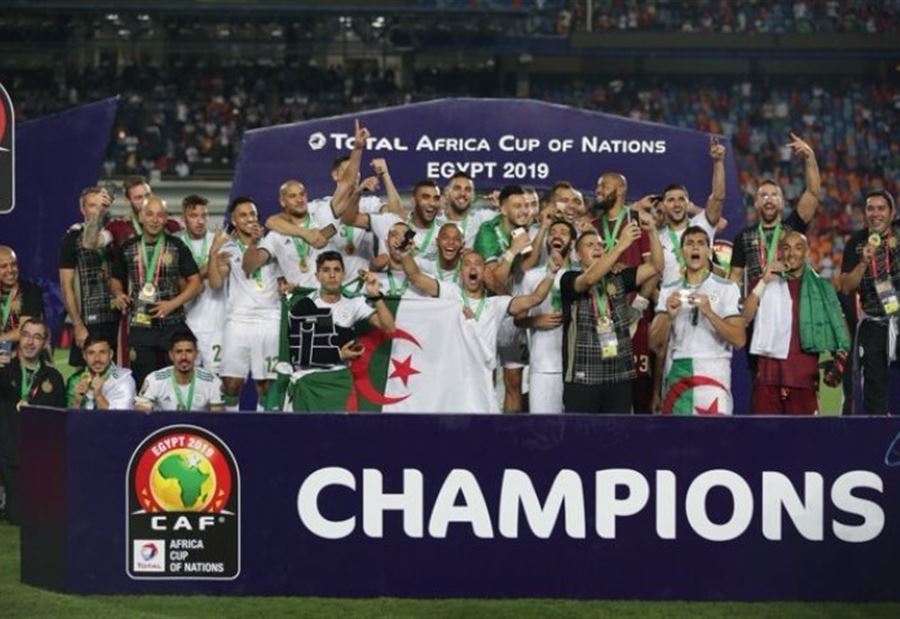 الجزائر تهزم السنغال وتتوج بكأس أمم أفريقيا