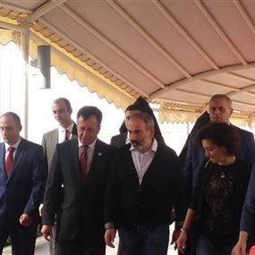 رئيس الوزراء الأرميني يصل إلى بيروت