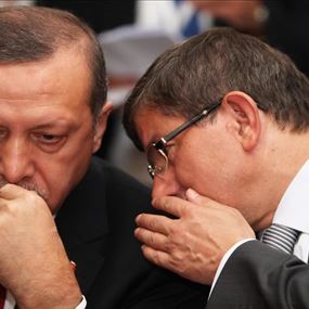 أوغلو يستقيل احتجاجا على تدخلات أردوغان أوغلو يستقيل احتجاجا على تدخلات أردوغان