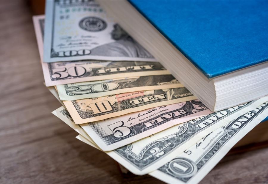 سعرُ دولار السوق السوداء مساء اليوم