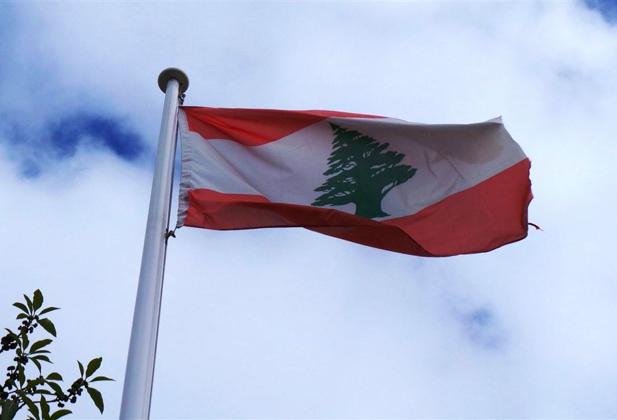 دور أساسي لموظف كبير دور أساسي لموظف كبير