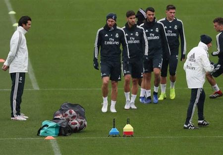 المراهنات تقلب كفة مدرب ريال مدريد المقبل