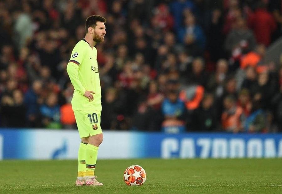 تفاصيل الهجوم على ميسي في مطار ليفربول تفاصيل الهجوم على ميسي في مطار ليفربول