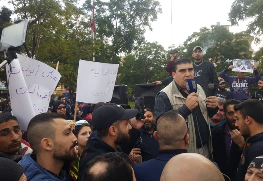 وقفة احتجاجية في ساحة التل في طرابلس 