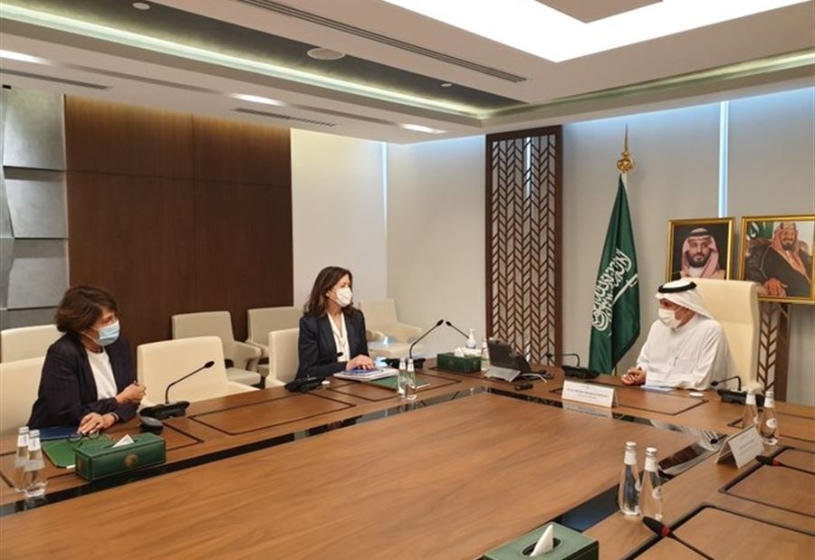 مشاورات ثلاثيّة هامّة بشأن لبنان!