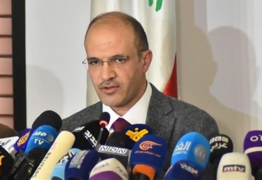 دعوة من وزير الصحة الى الطلاب الأطباء 