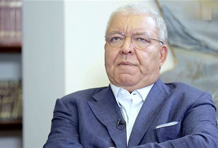 المشنوق يدافع عن صلاحيات الرئاسة الثالثة... ويُعلّق!