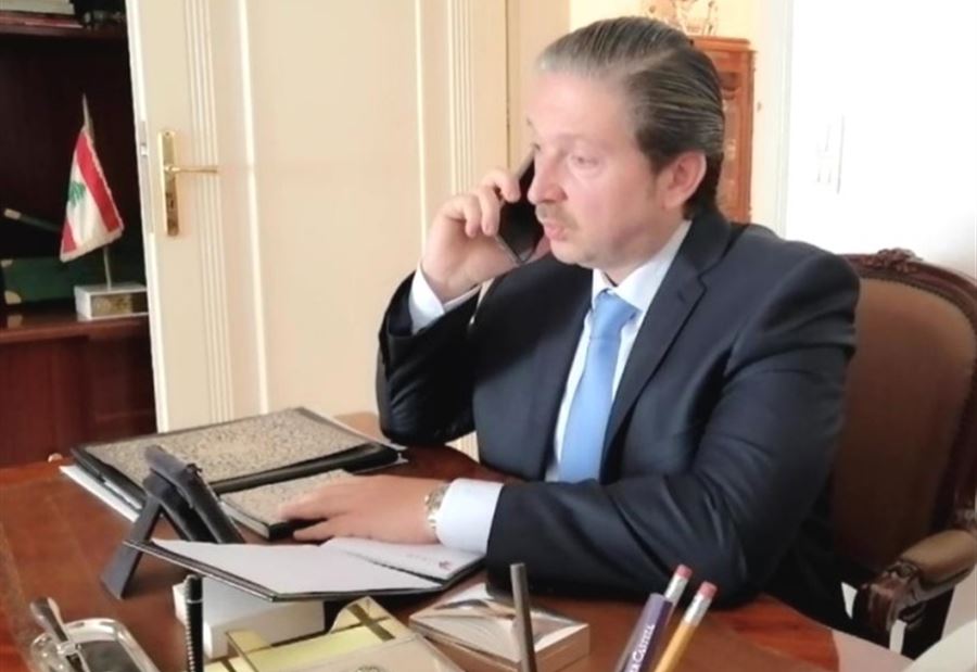 كرامي يطمئن عن ابناء الميناء كرامي يطمئن عن ابناء الميناء