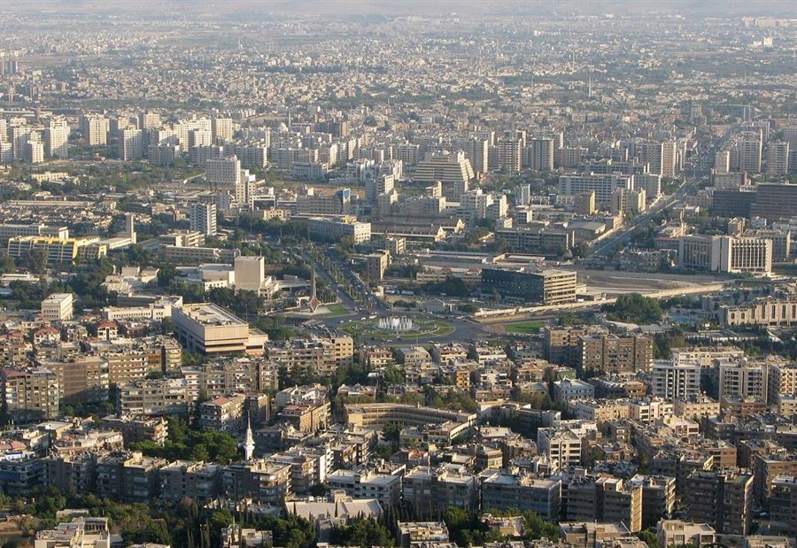 انتهزت الفرصة وتوغلت أكثر... إسرائيل تتهيأ لاحتلال دمشق؟