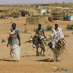 نزوح الآلاف من النساء والاطفالى من دارفور بالسودان