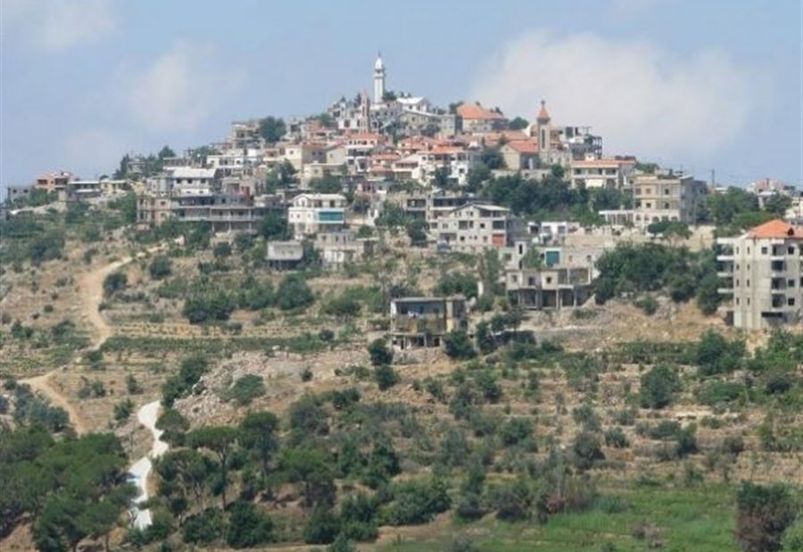 قذيفة من مخلفات الحرب في جزين