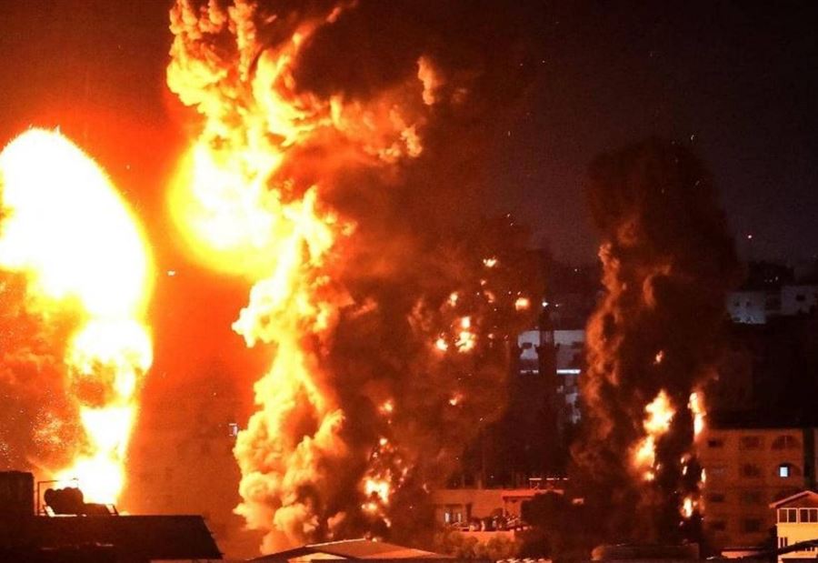 إسرائيل تستهدفُ مواقع لحماس في قطاع غزة