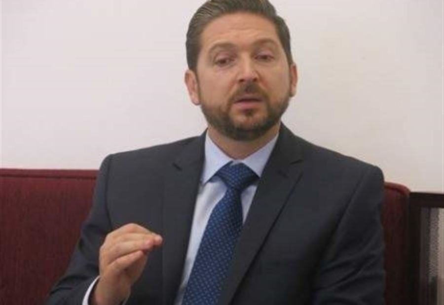 كرمي يُكذّب "الشائعات"