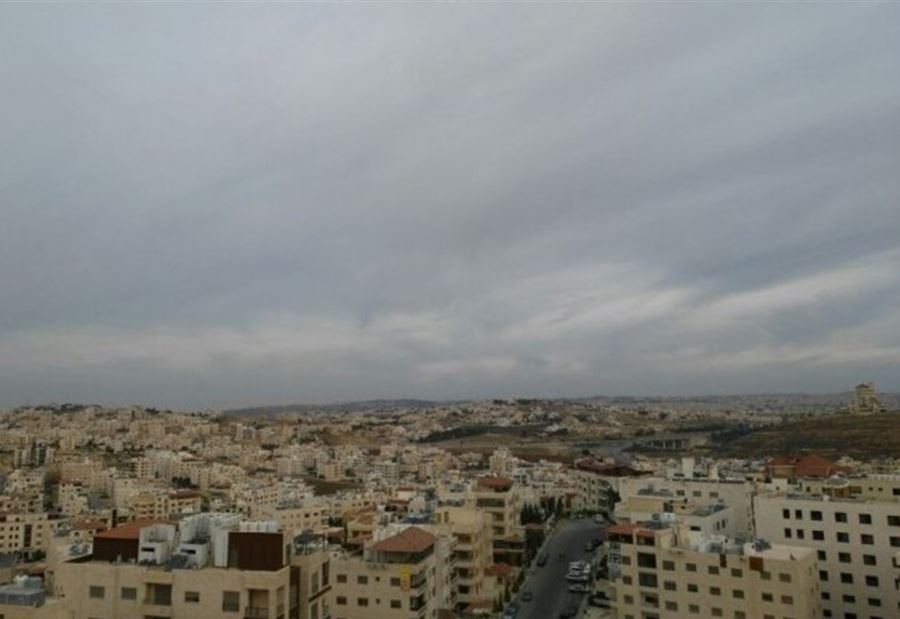 الطقس غائم وارتفاع في الحرارة