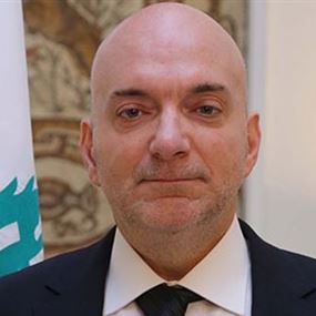 آلان حكيم الى طهران