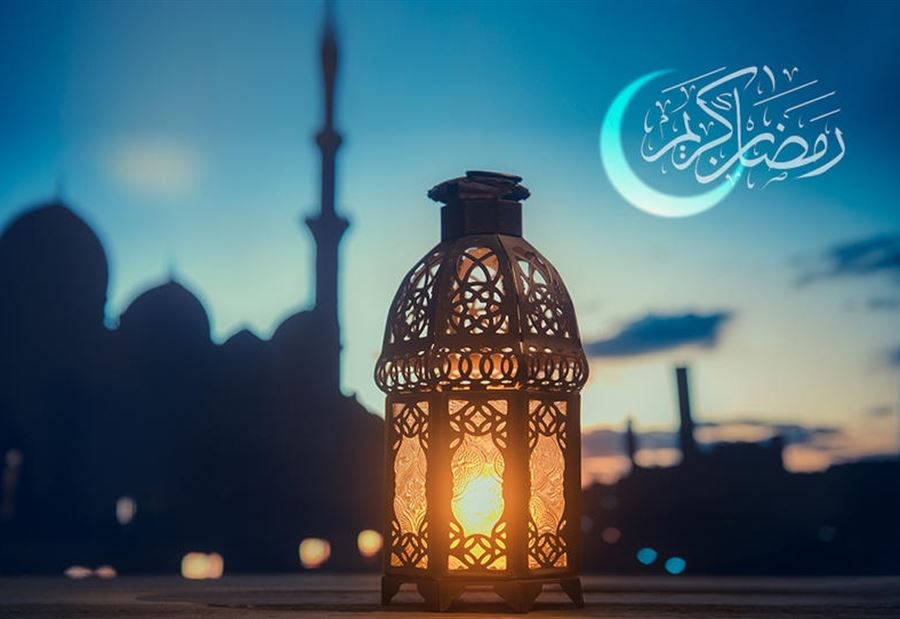 فضل اللّه يعلن أوّل أيام شهر رمضان!