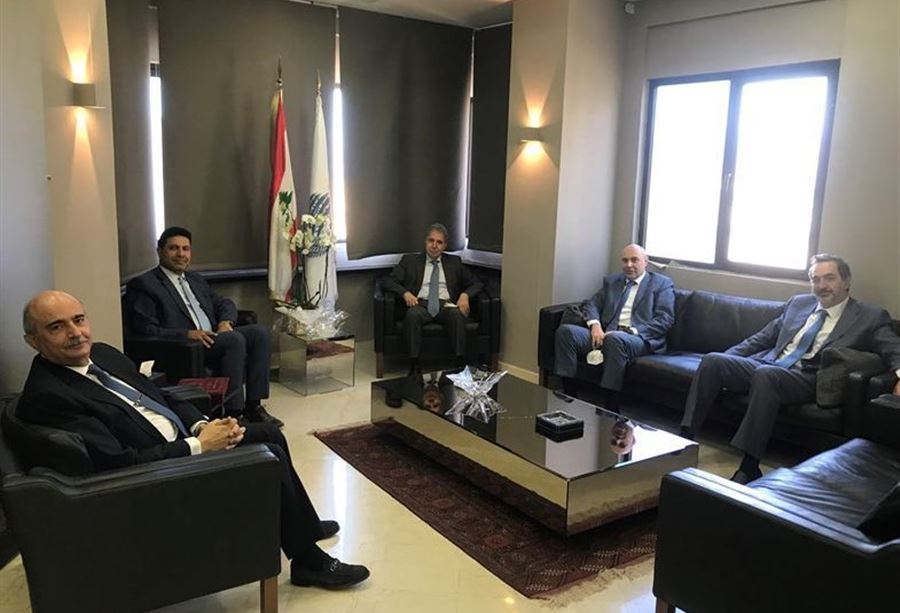 إجتماعٌ  في المالية للبحث في "مشكلة الكهرباء"!