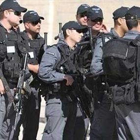 إسرائيل تزيل بيوتا من الصفيح  إسرائيل تزيل بيوتا من الصفيح