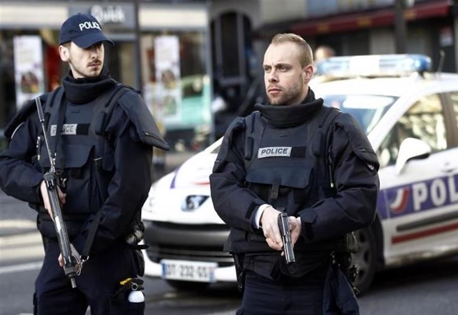 "حادثة طعن" في فرنسا