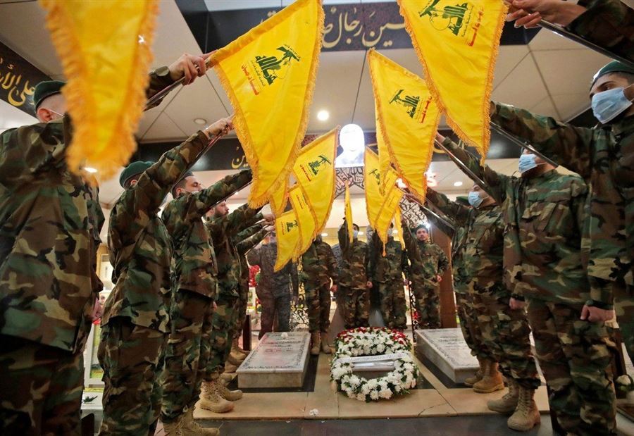 "لعبة سياسية" أم "ضعف"... ما وراء  إعلان حزب الله "المفاجئ"؟