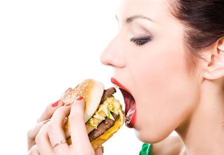 تناول مزيداً من الطعام كي تفقد وزنك الزائد!