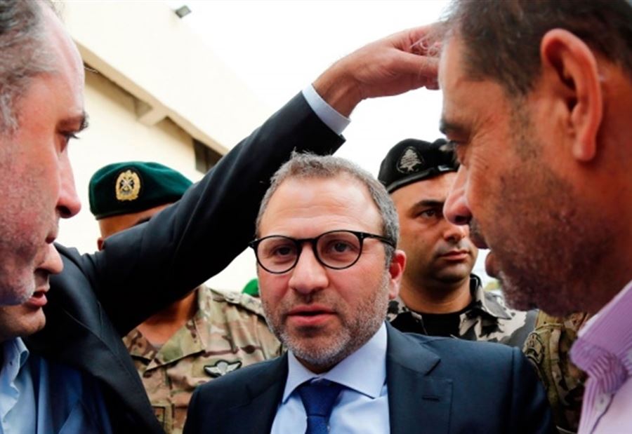 "في شي عم يتحضّر"... بُعد وجفاء بين باسيل ومصر؟ 