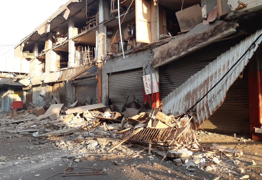 انهيارُ حائط خارجي لمبنى في المدينة الصناعية - صيدا انهيارُ حائط خارجي لمبنى في المدينة الصناعية - صيدا