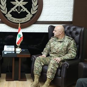 قائد الجيش استقبل سفيرة تشيكيا ونائب وزير الدفاع الكازاخستاني 