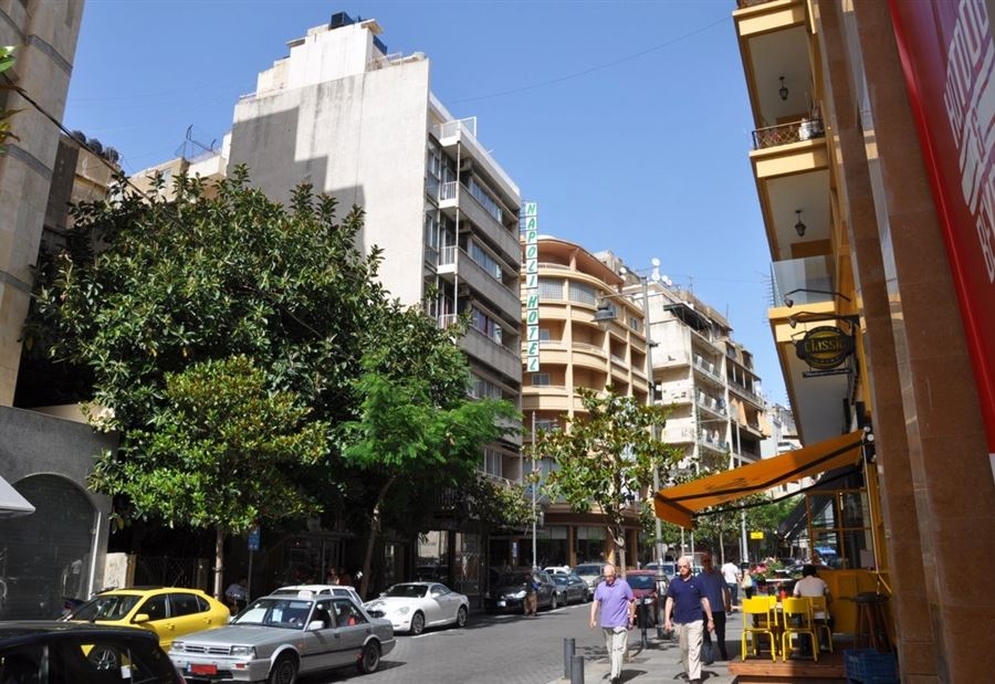 ظهور مسلّح في الحمرا... ومحاربة يهود الداخل!