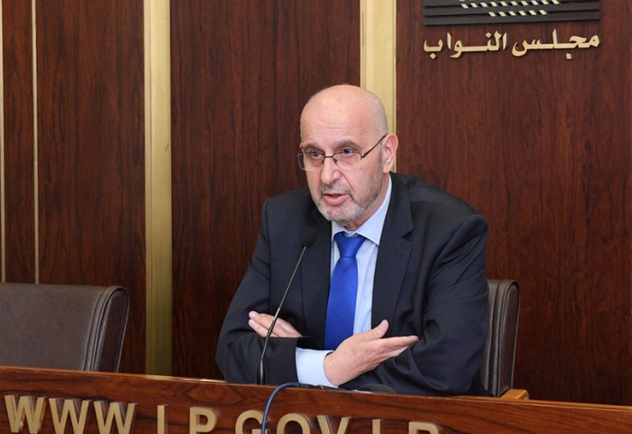 عراجي يتحدّث عن "إنجاز" بشأن لقاح كورونا