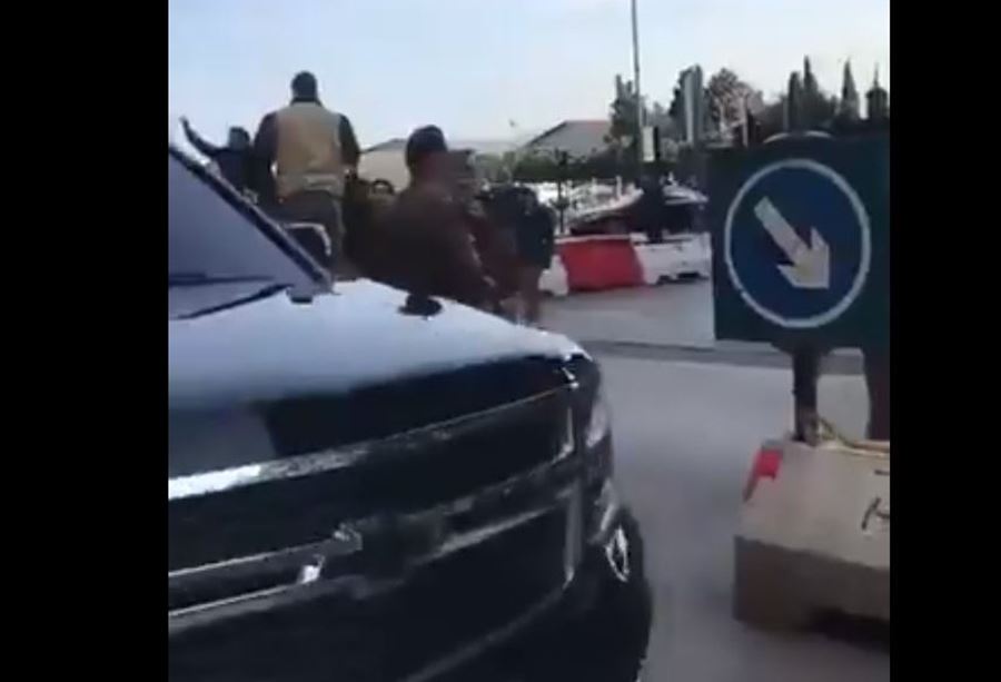 بالفيديو: نائب لإحدى المُحتجّات: "وحدي متلك حرامية"