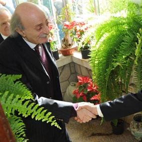 اتفاق بين عون وجنبلاط.. هذا مضمونه