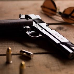 تمديد واصدار صلاحية تراخيص الاسلحة