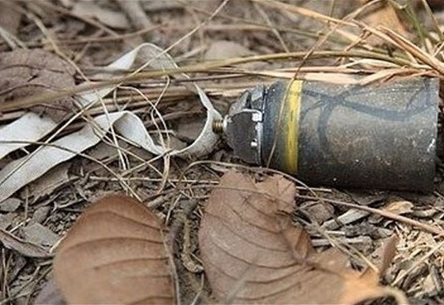 مقتل مزارع بانفجار قنبلة عنقودية في صور مقتل مزارع بانفجار قنبلة عنقودية في صور