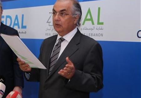 نقيب الوسطاء العقاريين أشاد بإصلاحات "المال" نقيب الوسطاء العقاريين أشاد بإصلاحات "المال"