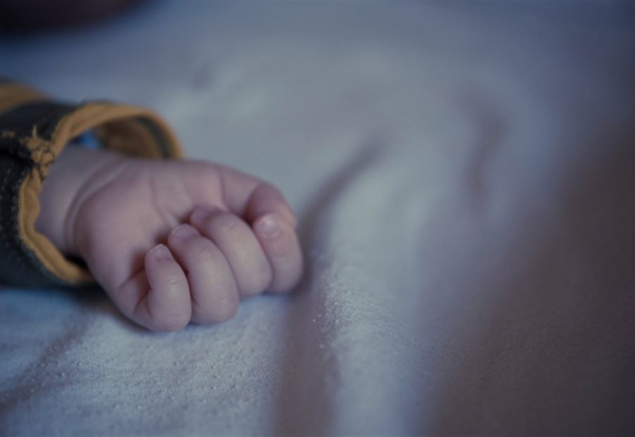 حادثةٌ "مفجعة" في صيدا ضحيّتها رضيع!
