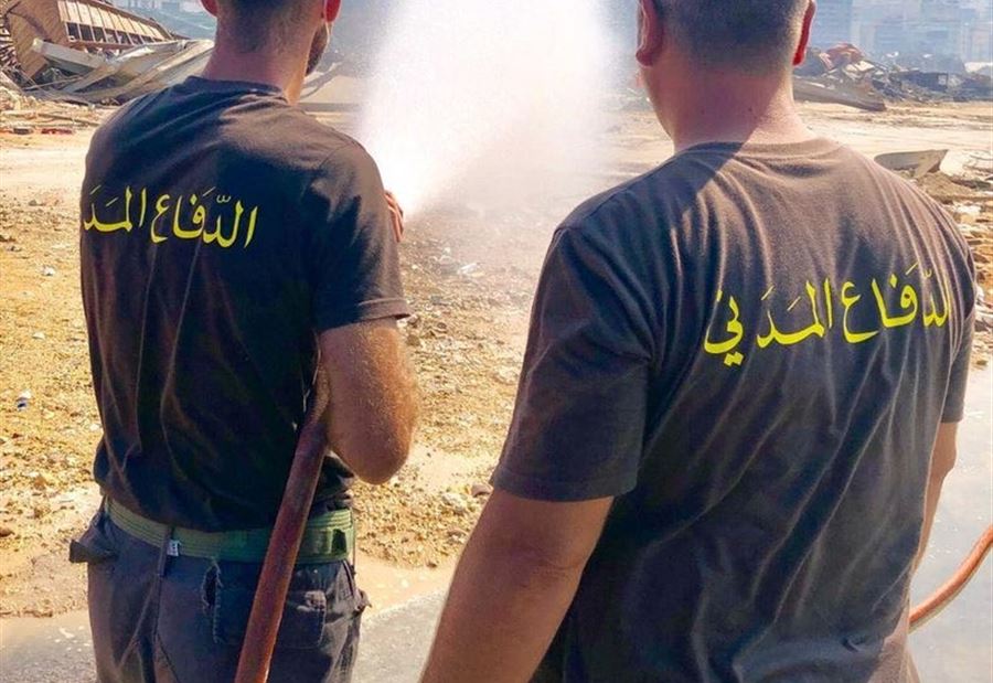 الدفاع المدني ما زال يتابع عمليات البحث والإنقاذ الدفاع المدني ما زال يتابع عمليات البحث والإنقاذ
