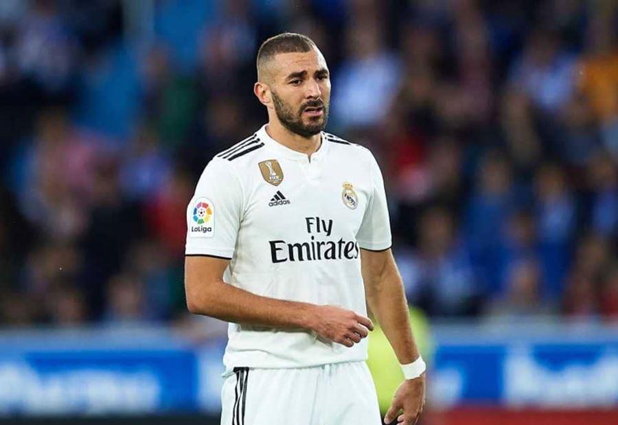 بالصورة: بنزيمة يكشف عن صفقة ريال مدريد الكبرى