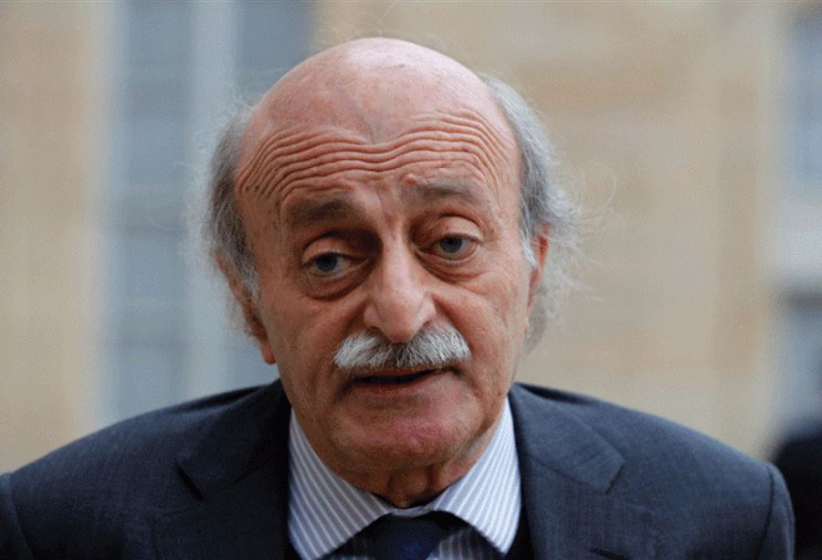 نائب التيّار يسخر من تغريدة جنبلاط.. ويدعو لـ"الثورة" عليه!
