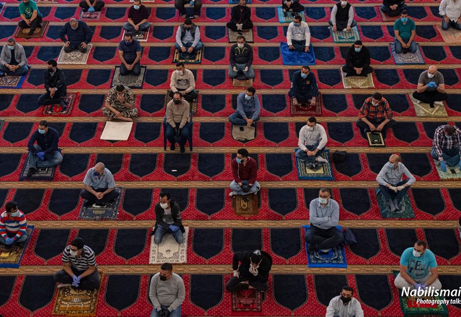 تعليق صلاة الجمعة